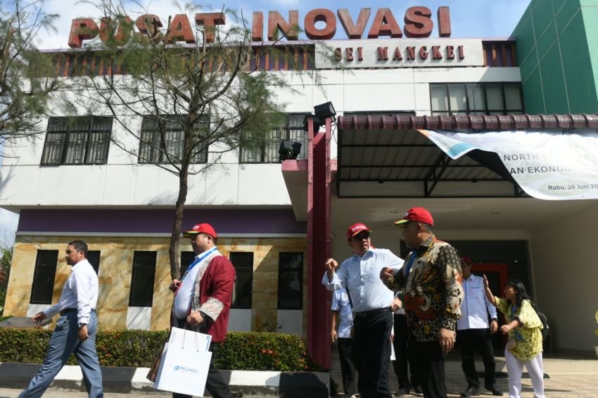 Delegasi Sembilan Negara Tinjau Hilirisasi Karet dan Kelapa Sawit Berskala Internasional di KEK Sei Mangkei