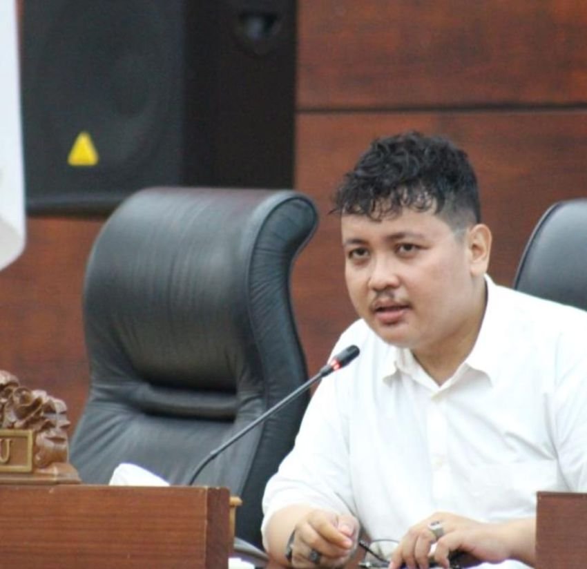 Distorsi Politik dan Ekonomi Dalam Sengkarut Pembangunan Nasional