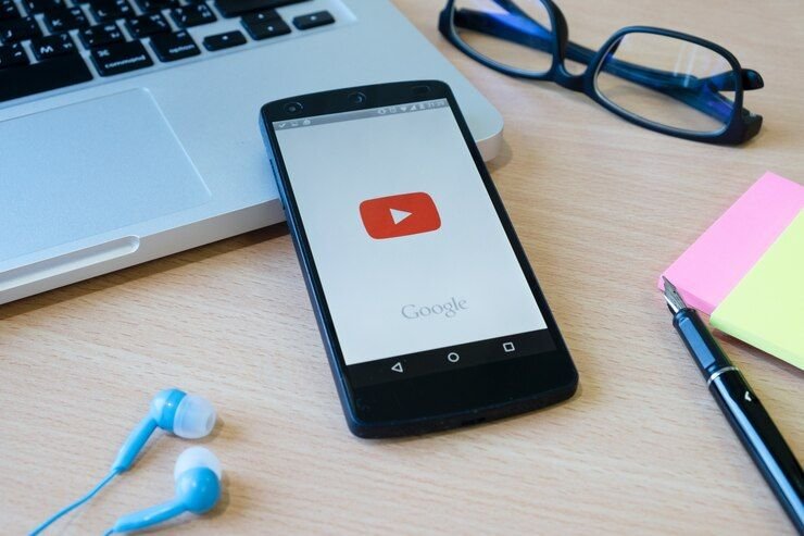 Modus Penipuan Baru: Cuma 'Like' dan 'Subscribe' YouTube, Dua Pelaku Ditangkap di Cengkareng