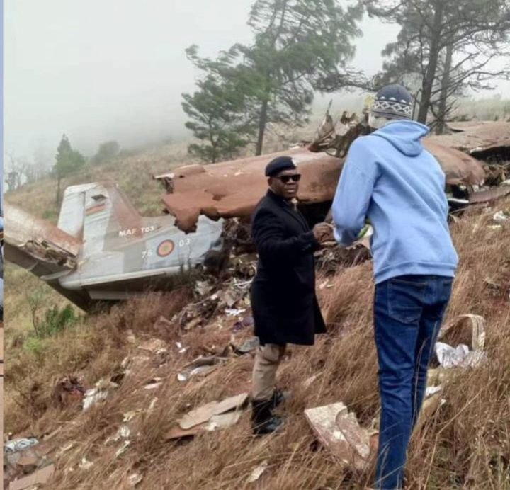 Wapres dan Mantan Ibu Negara Malawi Tewas, Pesawatnya Hancur Total