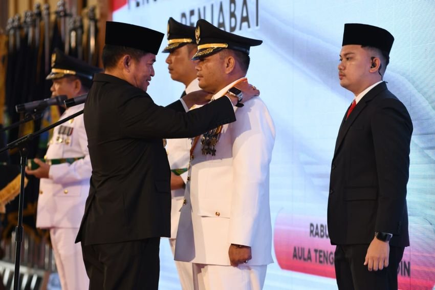 Hassanundin Lantik Timur Tumanggor Jadi Pj Walikota Padangsdimpuan Gantikan Letnan