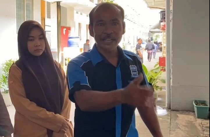 Meski Anaknya Tak Naik Kelas, Orangtua Pertahankan MS di SMAN 8