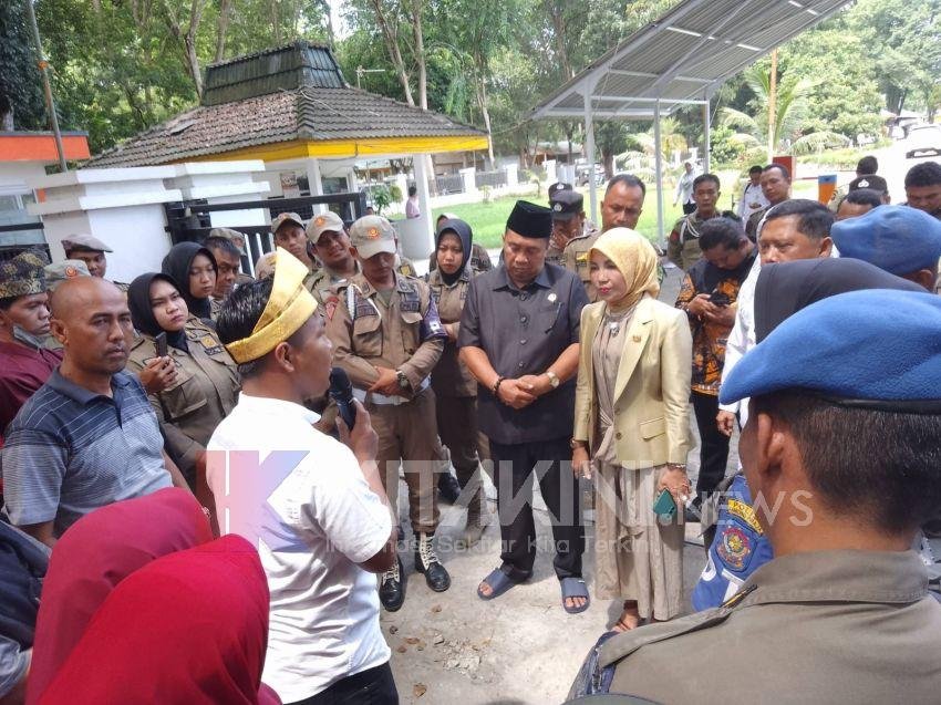 Diduga Lakukan Tindakan Asusila, Warga Desa Serapuh Asli Desak DPRD Langkat Keluarkan Rekomendasi Pemecetan Kades