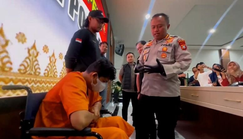 Polda Riau Tangkap Perampok Berbaju Kaos Polisi di Pelalawan
