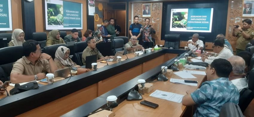 Sutarto: Perda Pengelolaan Perhutanan Sosial Tingkatkan Kesejahteraan Masyarakat Marjinal