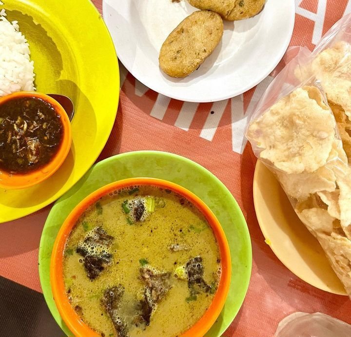5 Tempat Terbaik untuk Menikmati Soto Medan yang Lezat dan Otentik