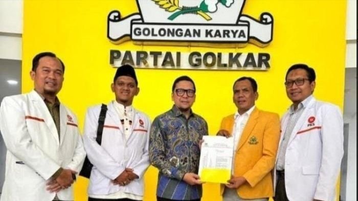 Zainuddin Purba dan Hendro Susanto Terima SK dari Partai Golkar
