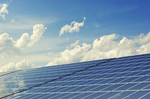 Industri Pendukung Panel Surya Indonesia Butuh Kepastian