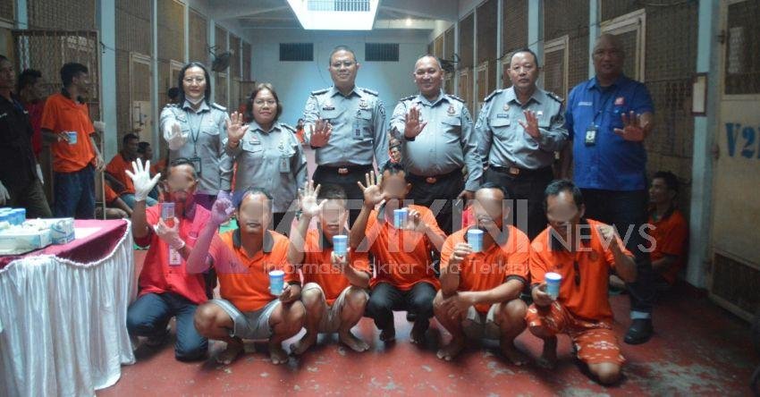 Warga Binaan Peserta Rehabilitasi di Lapas Medan Jalani Tes Urine Akhir
