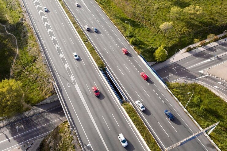 Libur Maulid Nabi 2024: Volume Kendaraan di Tol Kualanamu, Bawean, dan Balikpapan Meningkat
