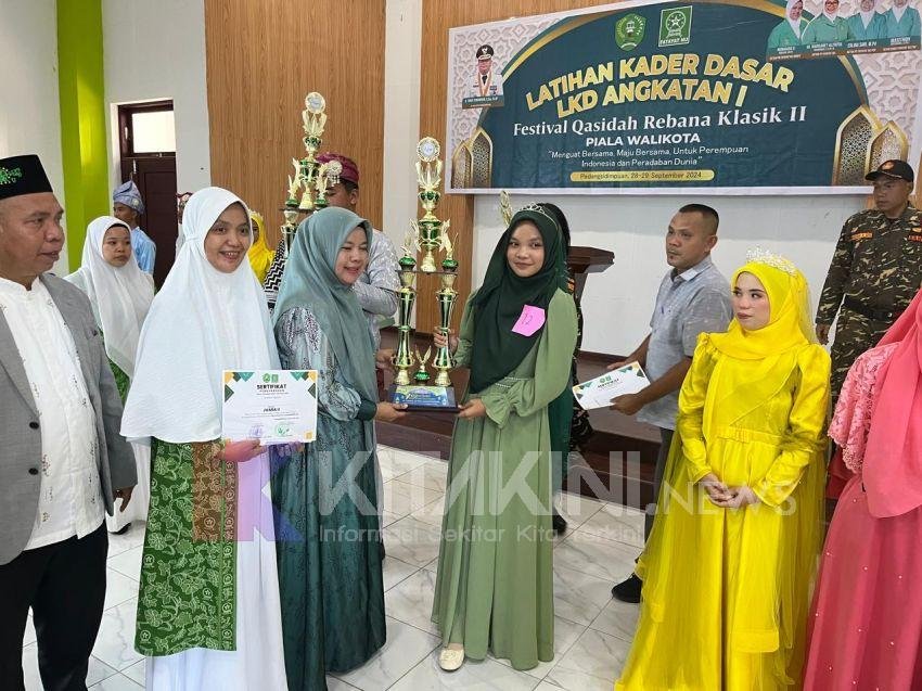 Pj Sekda Padangsidimpuan Tutup Festival Qasidah Rebana Klasik II