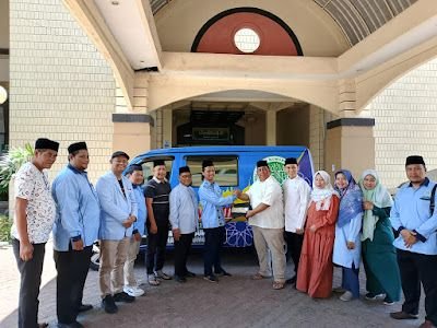 Didampingi Pengurus DPP, Said Aldi Serahkan Bantuan Mobil Pemelihara Masjid ke DPW BKPRMI Jatim