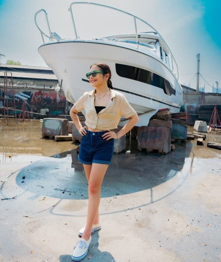 Ultah ke-28, Prilly Latuconsina Beli Yacht Mewah