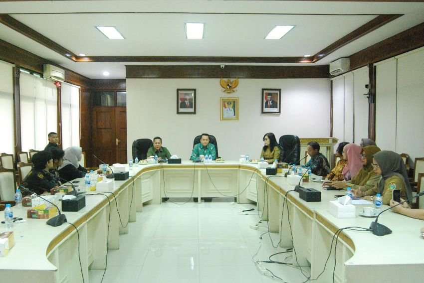 Fatoni Motivasi Warga Sumut Yang Dievakuasi Dari Lebanon