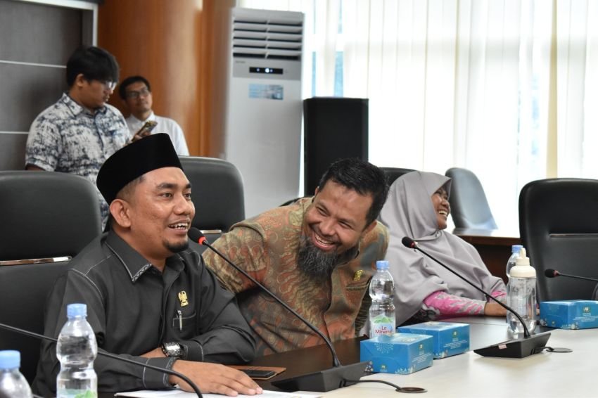 Kunjungan Siswa SMP An-Nizam ke DPRD Medan: Dorong Kesadaran Demokrasi