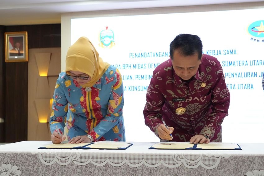 Pemprovsu dan BPH Migas Teken Kerjasama Pengendalian dan Pengawasan Solar dan Pertalite