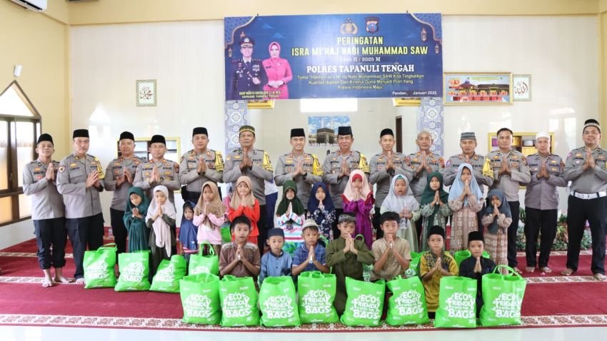 Kapolres Tapteng Ajak Personel Tingkatkan Kualitas Ibadah di Peringatan Isra&rsquo; Mi&rsquo;raj