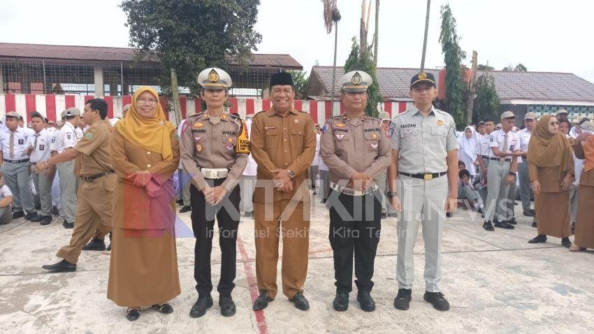 Peduli Keselamatan, AKP Polman Pasaribu Imbau Pelajar Tertib Berlalulintas