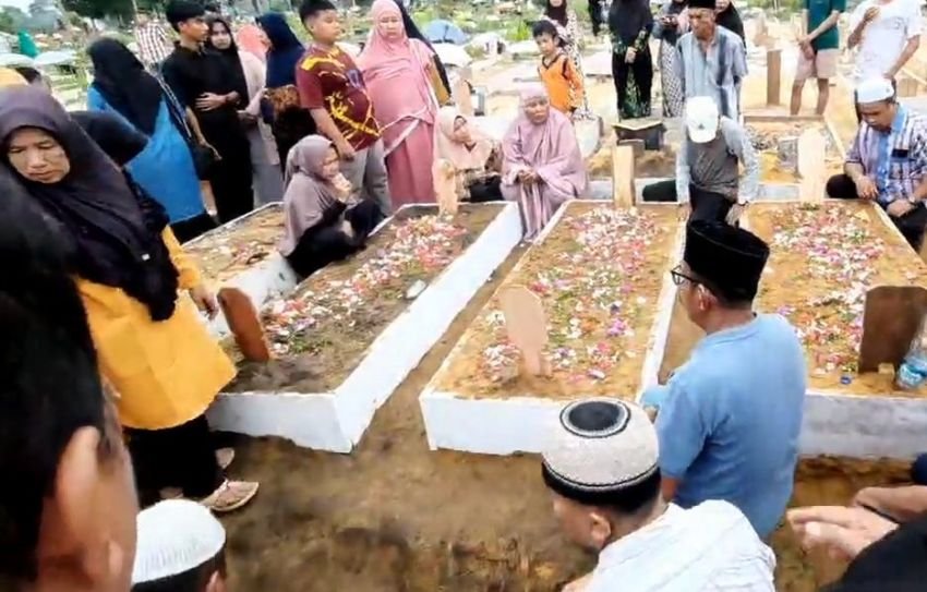 Korban Kecelakaan Maut Dimakamkan di Pekanbaru