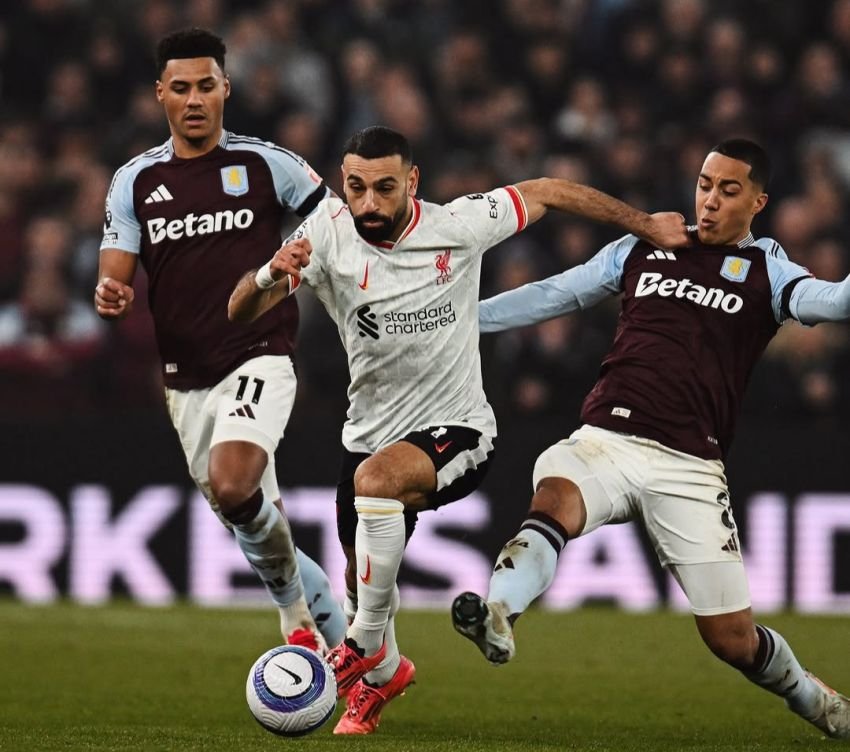 Liverpool Gagal Menjauh di Puncak, Tertahan 2-2 di Markas Aston Villa