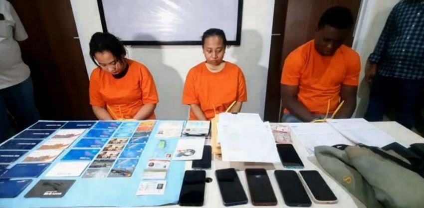 Warga Nigeria Ditangkap, Tipu Korban Melalui Medsos Rp 365 Juta
