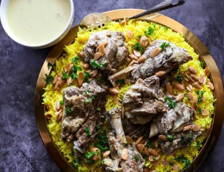Makan Mansaf di Restoran Ini Dapat Bonus Tidur Siang