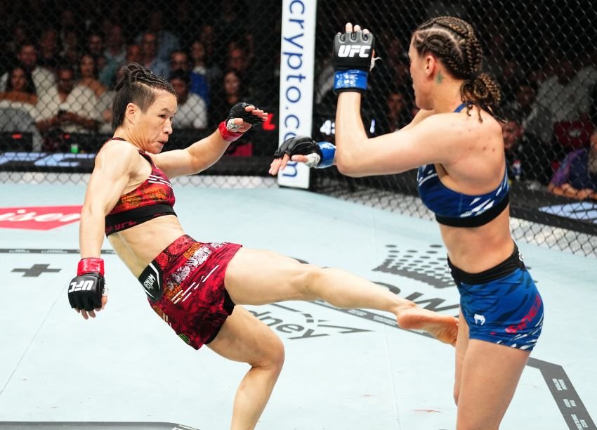 Zhang Weili Nodai Rekor Tak Terkalahkan Tatiana Suarez di UFC 312