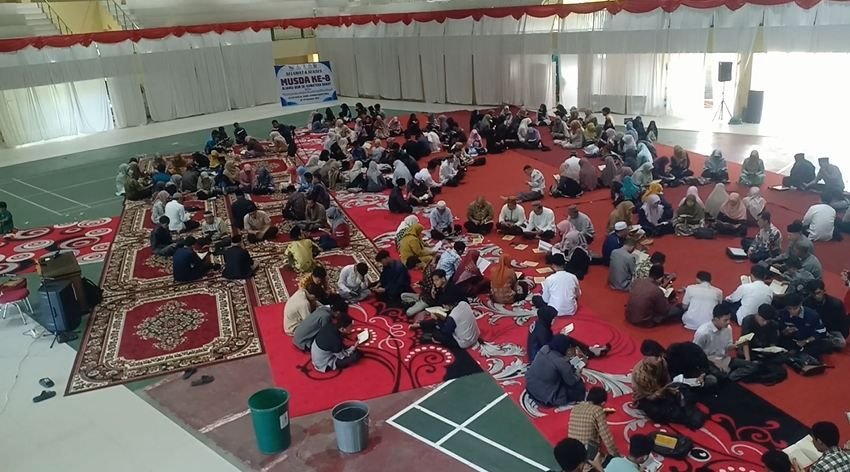 Ribuan Mahasiswa dan Dosen UIN Bukittinggi Khatam Al-Quran Massal