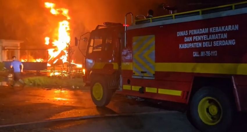 Pabrik Pembuatan Stirofoam di KIM II Deliserdang Ludes Terbakar