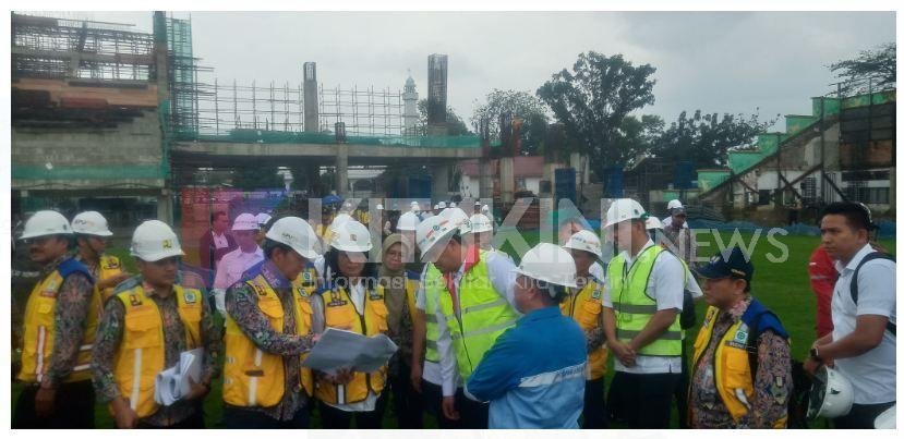 Wamen PU, Diana Kusumastuti Tinjau Renovasi Stadion Teladan
