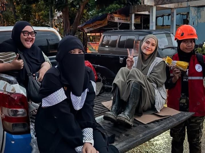 Zaskia Adya Mecca&nbsp;Langsung Terjun ke Korban Banjir