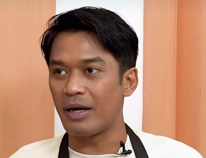 Biar Sehat saat Ramadhan, Dicky Difie Minum Jamu Resep Istri