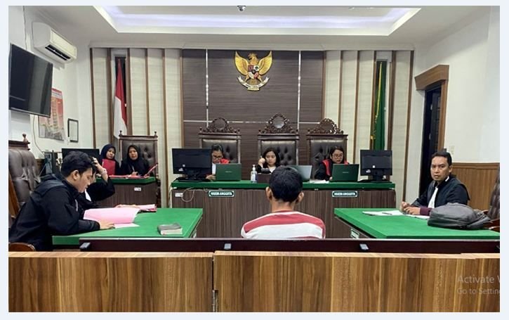 Tak Tahan Lihat Adegan Ciuman di Televisi, Ayah Setubuhi Anak Kandung