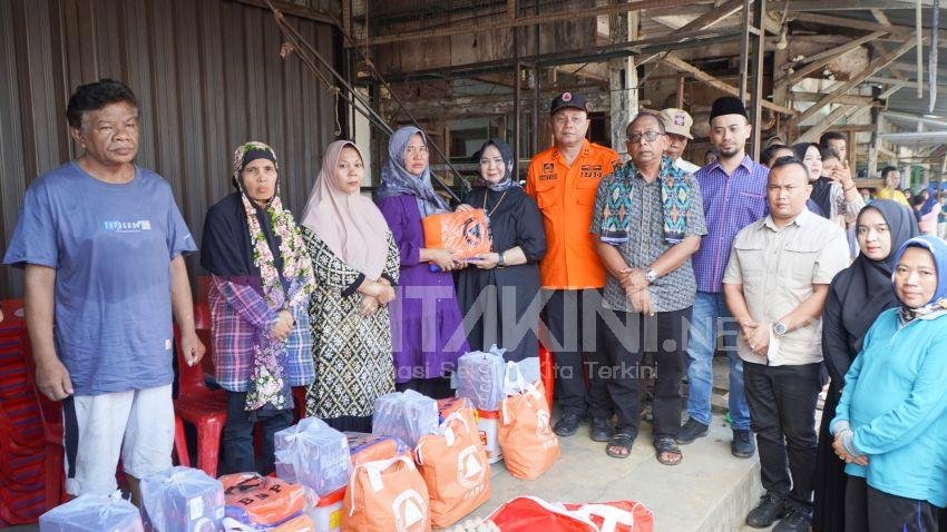 Bupati Langkat Salurkan Bantuan Untuk Korban Kebakaran di Bahorok