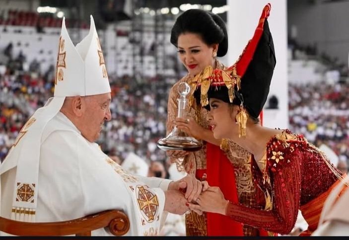 Paus Fransiskus Meninggal, Lyodra Kenang Misa Agung