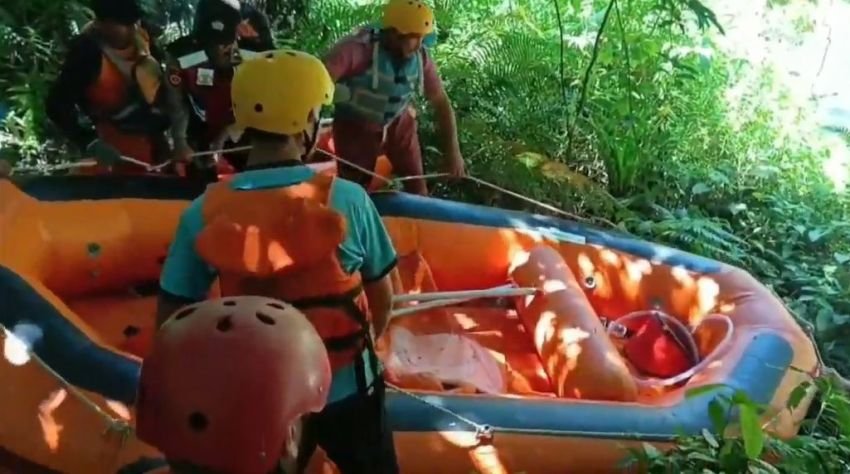 Tim SAR Belum Temukan 3 Penumpang Minibus Terjun ke Sungai di Pakpak Bharat