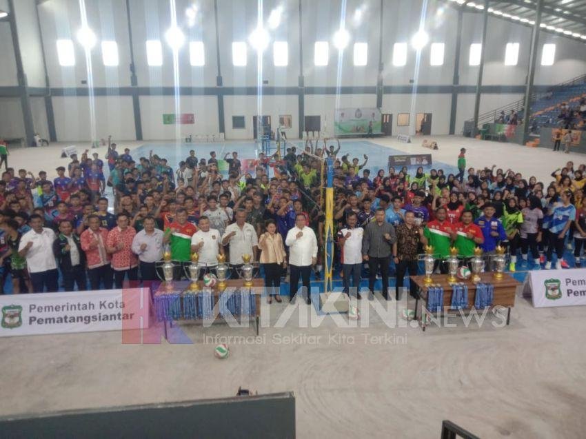 Turnamen Bola Voli Piala Walikota Siantar Tahun 2025 Tingkat Pelajar Se-sumut Digelar