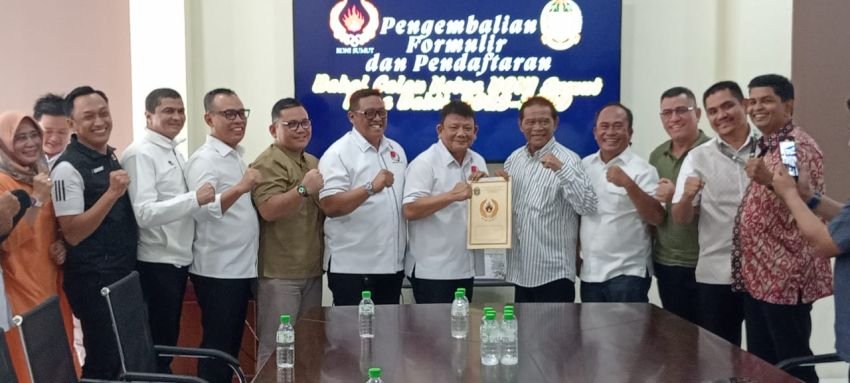 Hatunggal Siregar Serahkan Formulir Balon Ketua KONI Sumut, Klaim Didukung Mayoritas Pemilik Suara