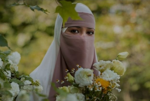 Pakai Niqab di Kirgizstan Kena Denda Rp3,7 Juta