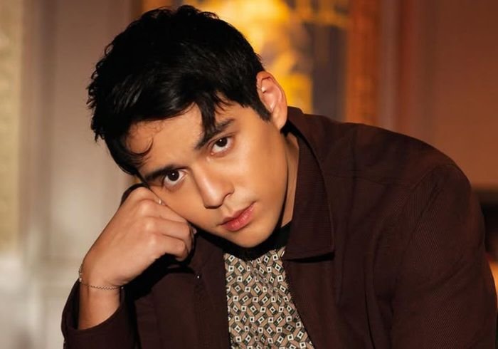 Undangan Pernikahan Beredar, Maxime Bouttier-Luna Maya Sempat Putus