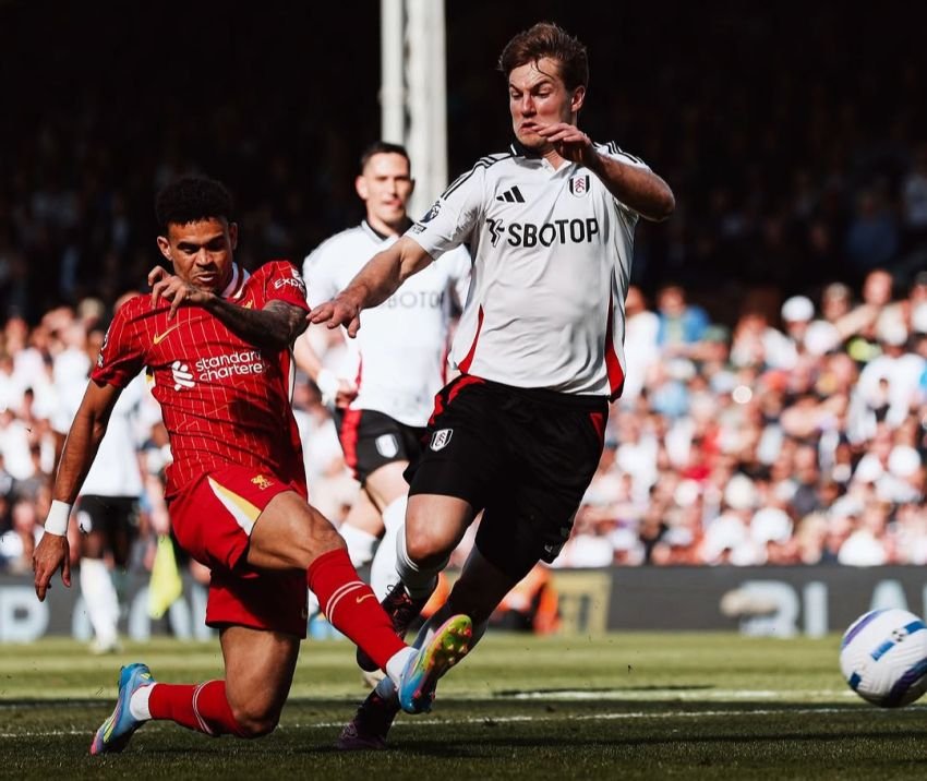 Tergelincir di Markas Fulham 3-2, Upaya Liverpool Amankan Gelar Juara Tertunda