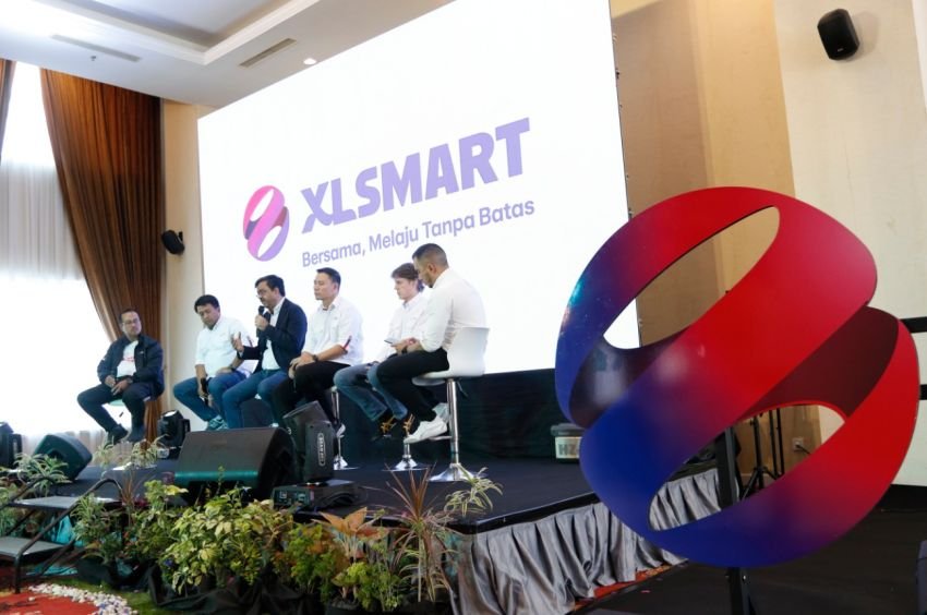 XLSMART Resmi Berdiri, Menandai Era Baru Telekomunikasi di Indonesia
