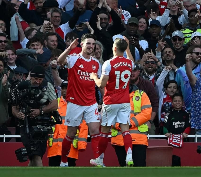 Gol Spektakuler Declan Rice Antar Arsenal Kunci Posisi Runner-up Liga Inggris