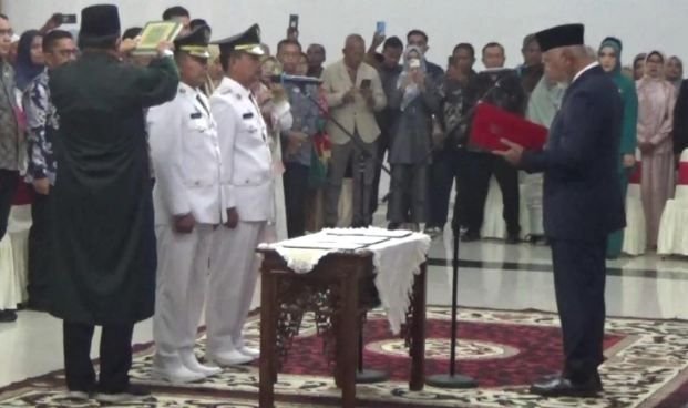 Gubernur Sumbar Lantik Kepala Daerah Kabupaten Pasaman Hasil PSU