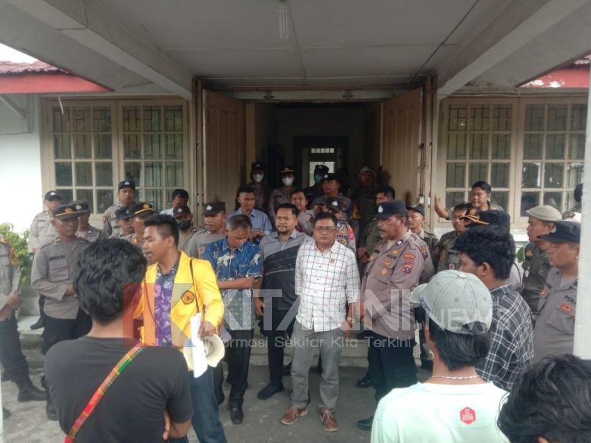 Soal Pemukulan Mahasiswa Saat Aksi, BKD Siantar Akan Periksa Robbin Manurung