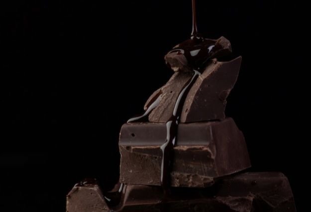 Mau Ngurangi Nyeri Haid, Konsumsi Cokelat Hitam
