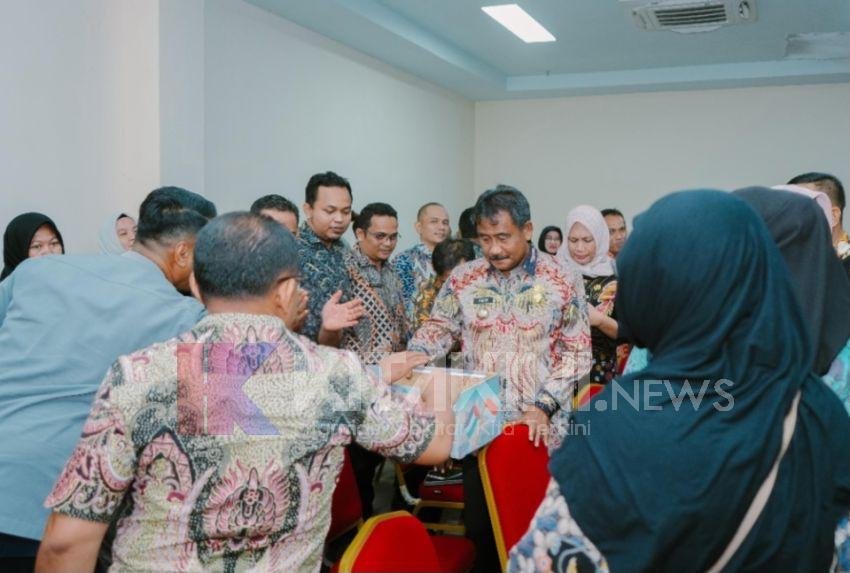 Walikota Binjai Galang Donasi Palestina Saat Rapat Paripurna DPRD
