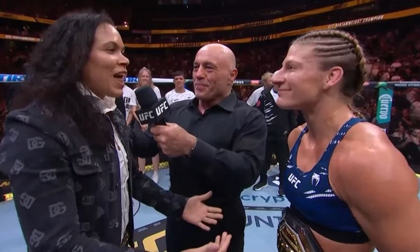 Kayla Harrison Tantang Amanda Nunes Usai Taklukkan Pe&ntilde;a: Aku Punya Sabuk, Dia Punya Warisan