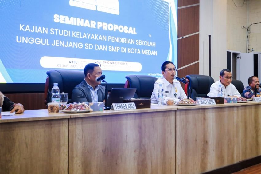 Rico Waas: Pendirian Sekolah Unggul Harus Fokus pada Pembentukan Karakter Anak