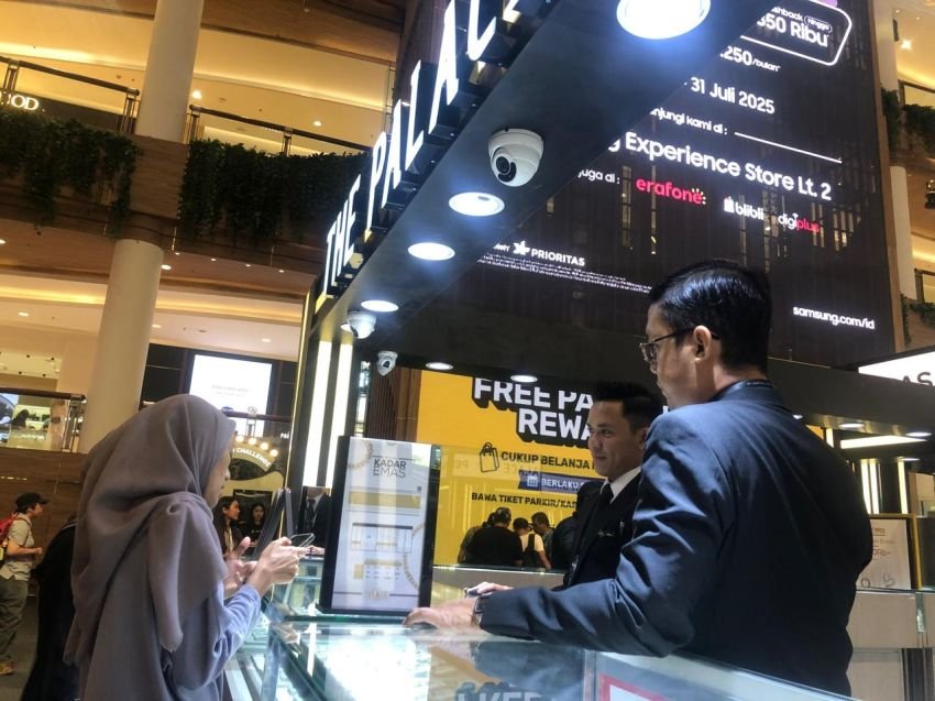 The Palace Jeweler Bawa "Panas Halu" ke Medan